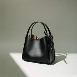 Basket soft leather handbag M7812